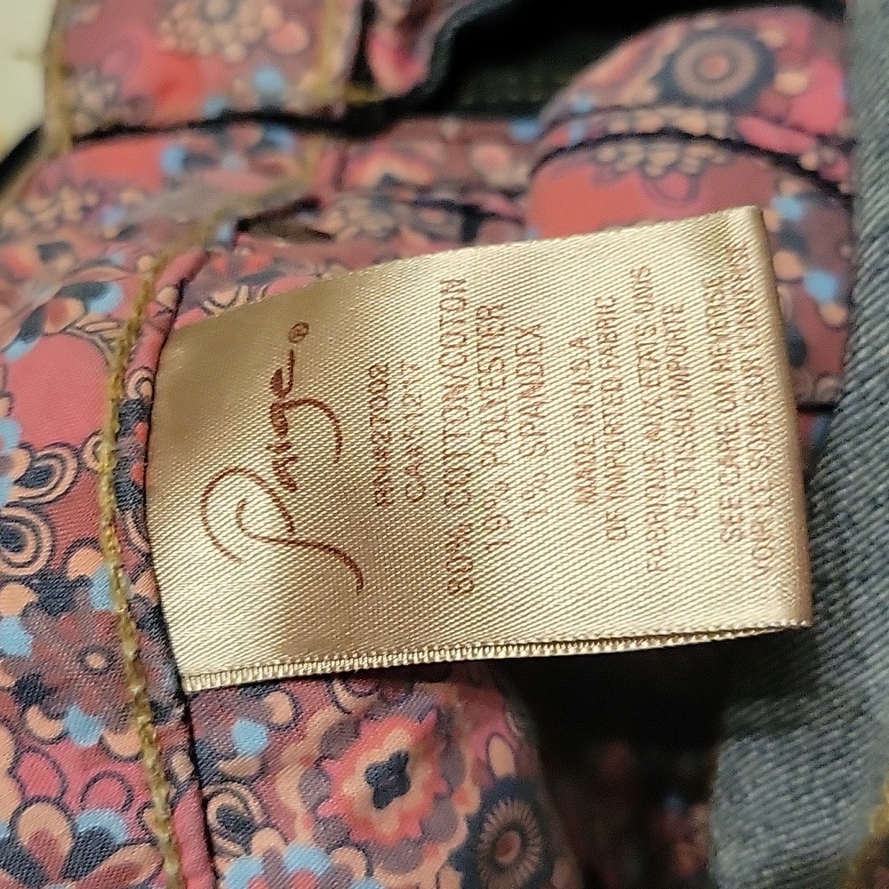Paige Jeans Skyline 26? - Picture 7 of 13